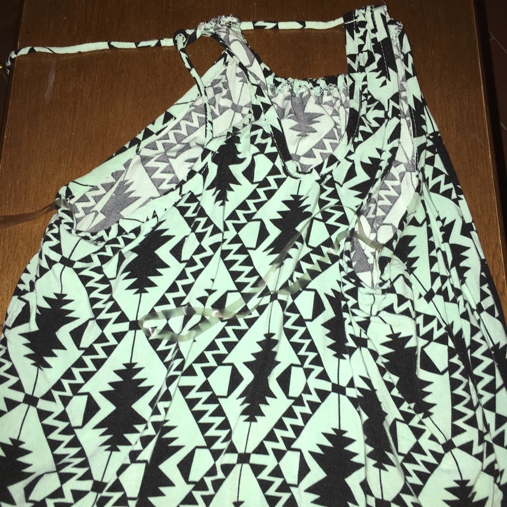 Sleeveless summer strap shirt